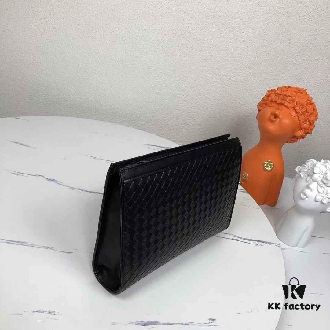 Bv🦋🦋 Men's Handbag New Cabinet Arrival Same as Original Seamless Woven Calfskin with Gunmetal Hardware, Low-Key and Practical, Patina Develops Over Time, Youthful Design Blending Fashion into Work Life