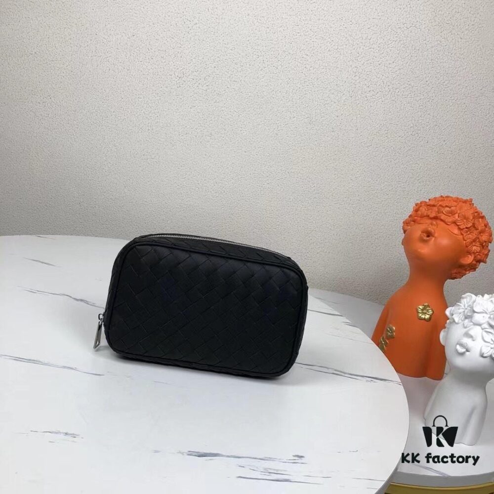 Latest BV Official Website BOTTEGA: Premium Waxed Cow Leather Handbag, Imported Metal Hardware, Exquisite Craftsmanship, Elegant and Unique Design