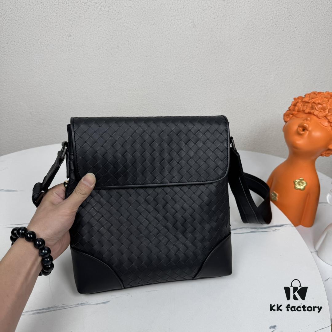 BV Latest Men's Shoulder Bag Original Quality Top-Grade Waxed Calfskin 832# Black 26x24x4cm