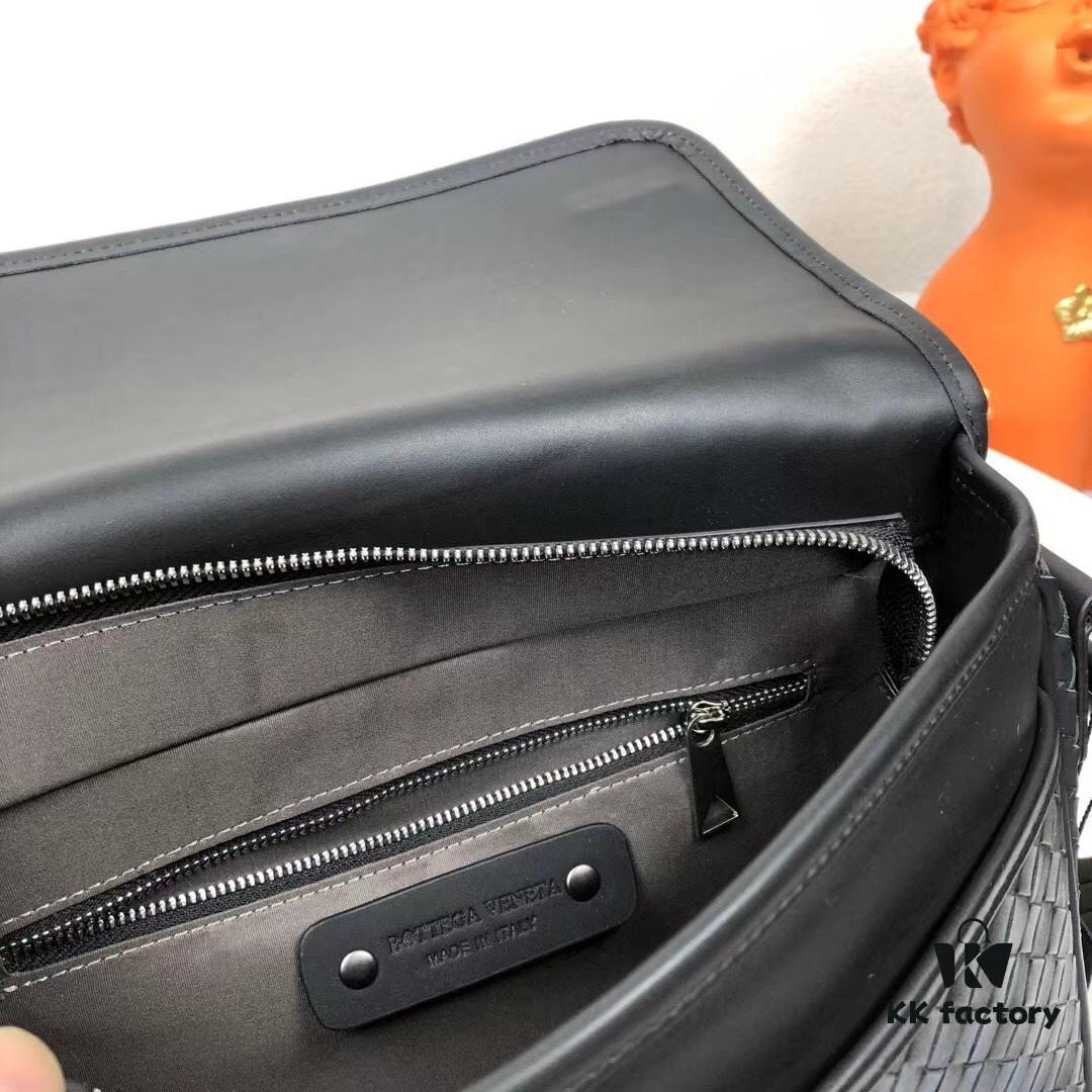 BV Woven Messenger Bag 🌿 Popular New Arrival, Handcrafted with Premium Materials