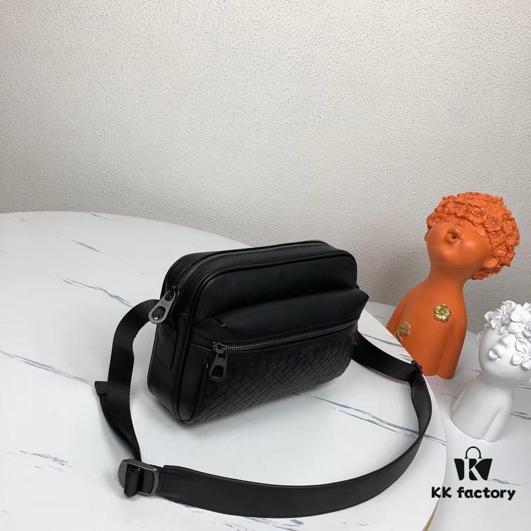 BV Woven Messenger Bag / Crossbody Bag 🌿 Hot New Arrival