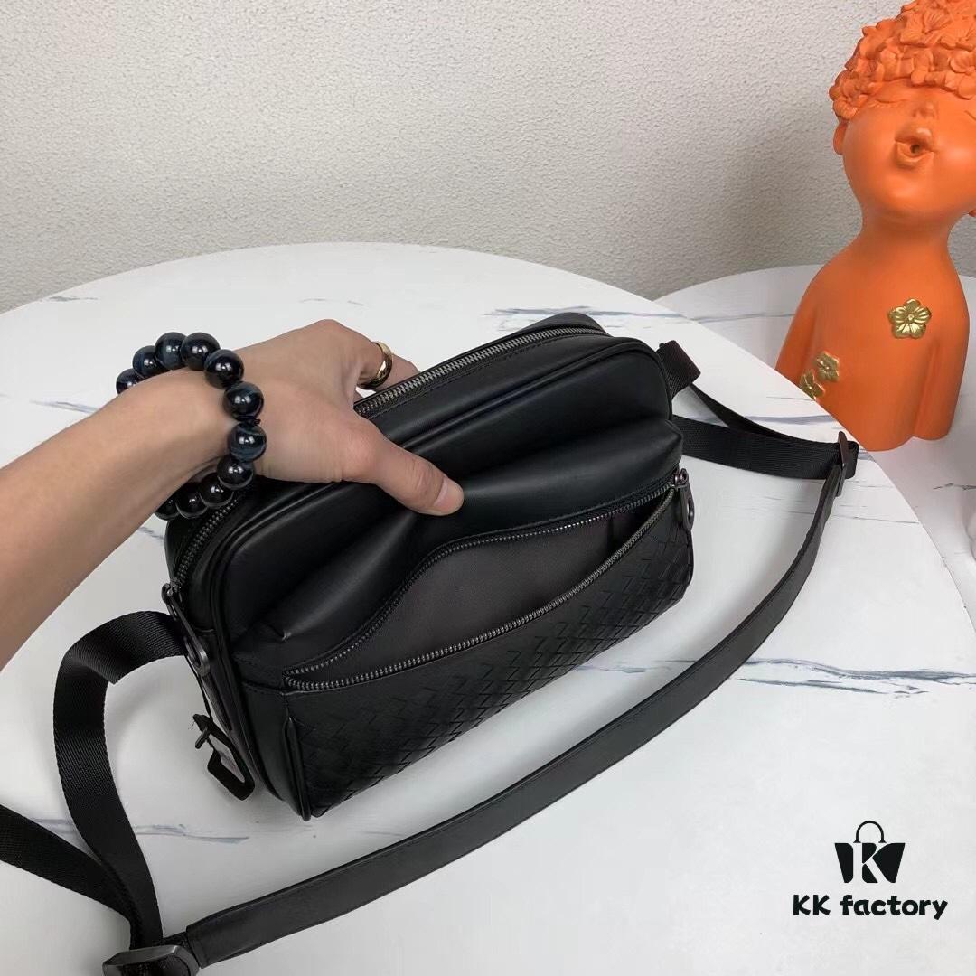 BV Woven Messenger Bag / Crossbody Bag 🌿 Hot New Arrival