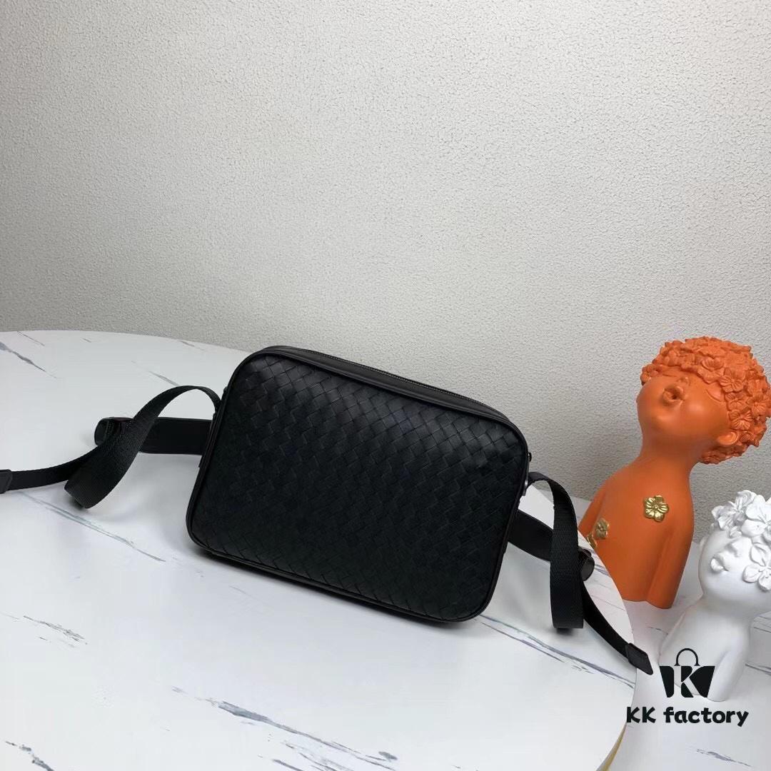 BV Woven Messenger Bag / Crossbody Bag 🌿 Hot New Arrival