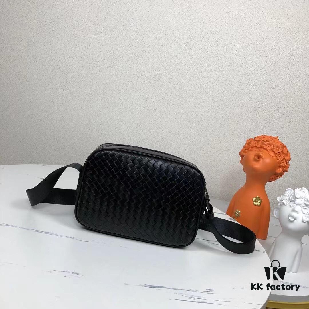 BV Woven Messenger Bag / Crossbody Bag 🌿 Popular New Arrival