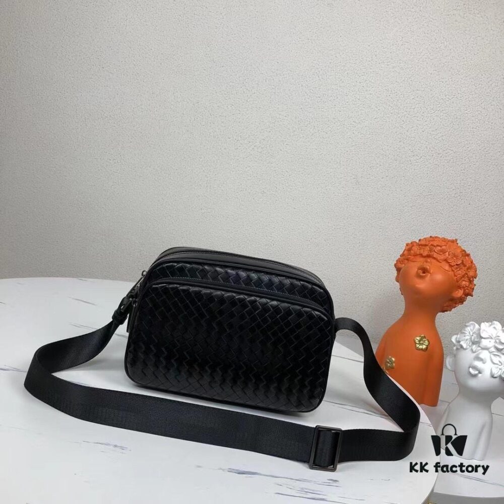 BV Woven Messenger Bag / Crossbody Bag 🌿 Popular New Arrival