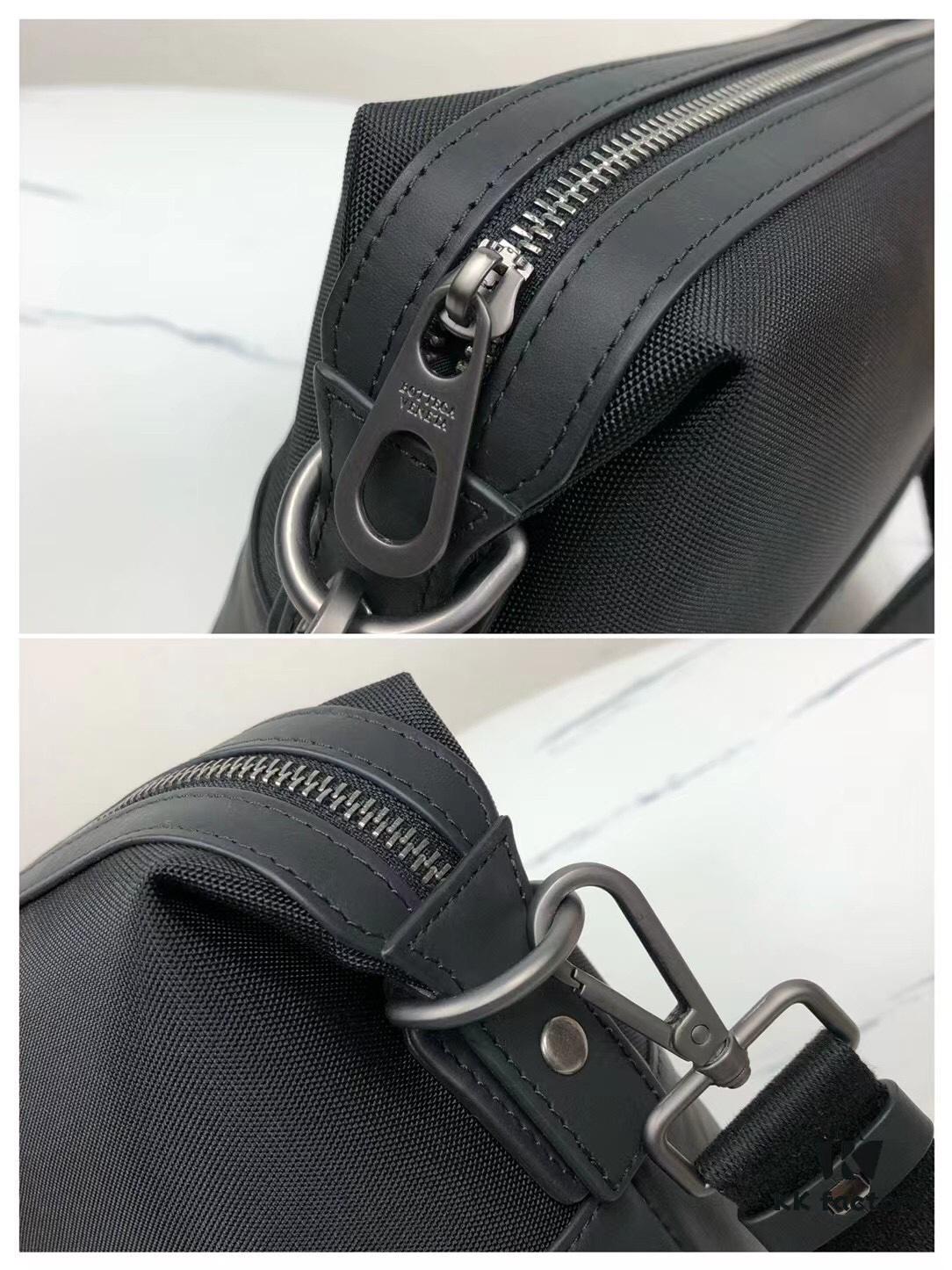 BV Latest Men's Shoulder Bag, Top-Quality Original Order, Official Website Synchronized, Premium Waxed Calfskin, Exquisite Craftsmanship, Black, 25x15x10cm