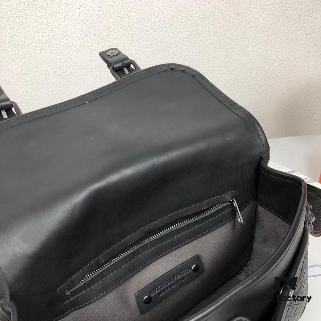 BV Braided Messenger Bag 🌿 New Arrival Bestseller