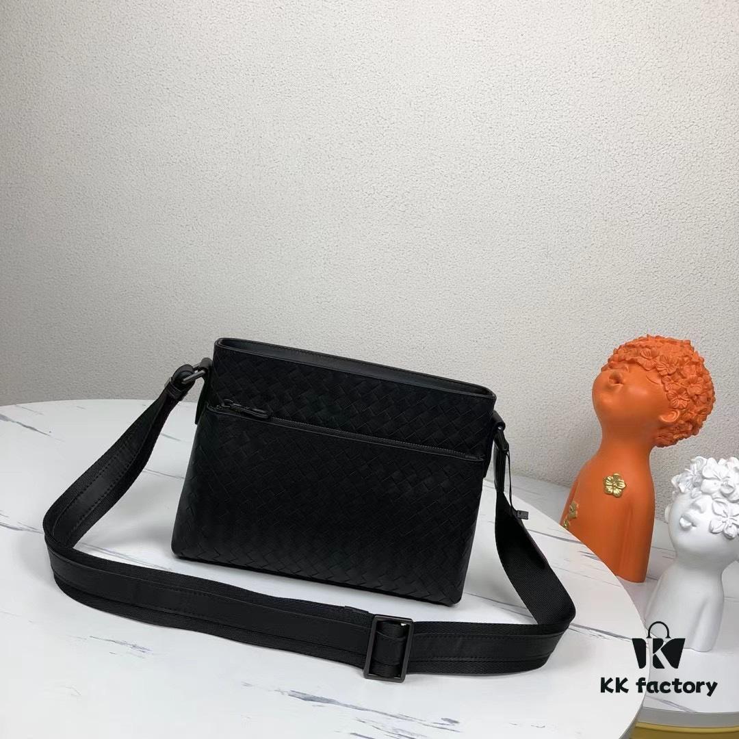 BV Latest Men's Shoulder Bag 813# in Black - Premium Top-Grade Waxed Calfskin, Exquisite Craftsmanship