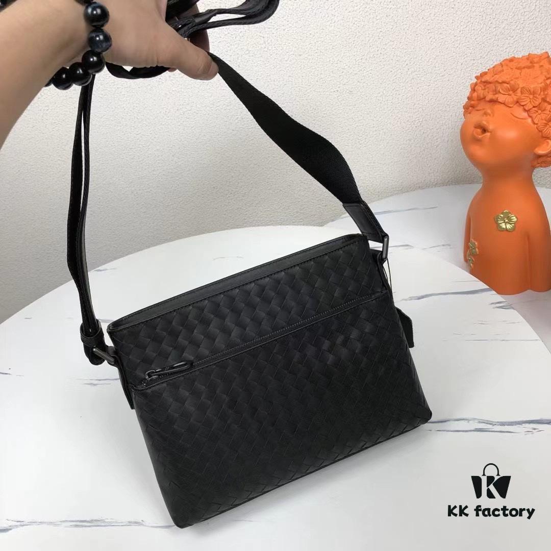 BV Latest Men's Shoulder Bag 813# in Black - Premium Top-Grade Waxed Calfskin, Exquisite Craftsmanship