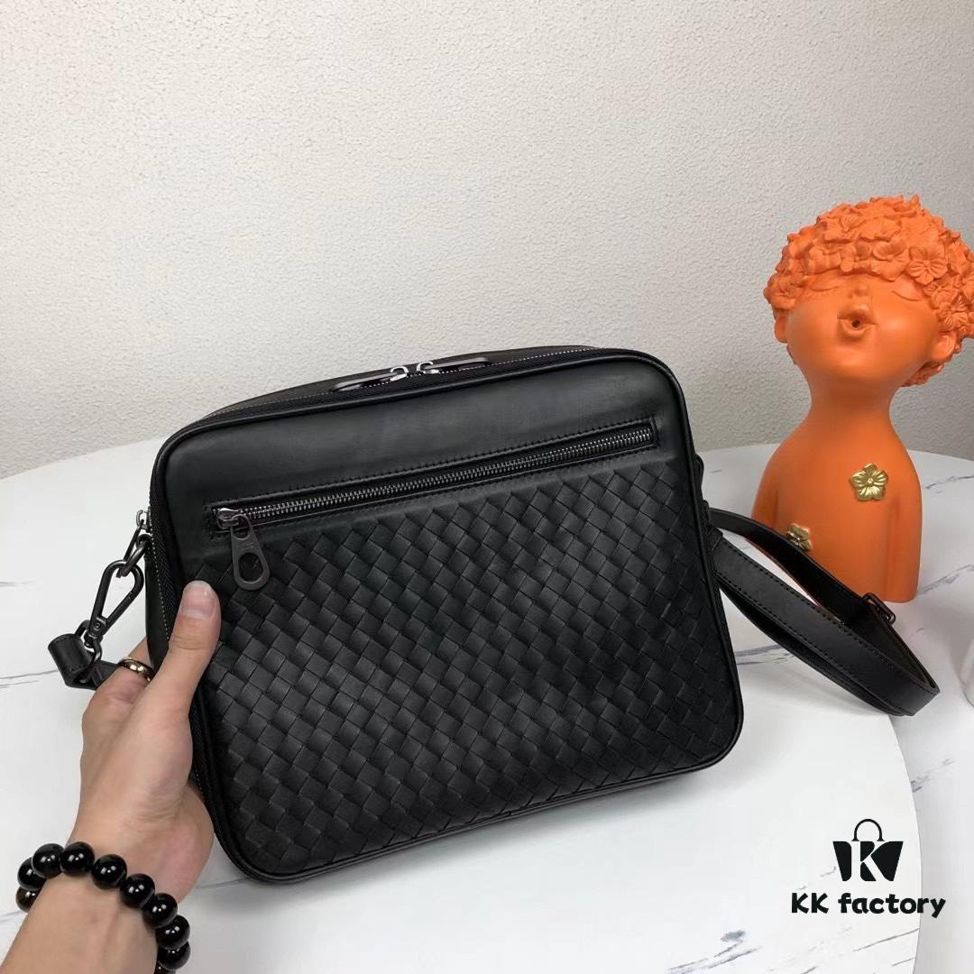 Bottega Veneta Original Men's Crossbody/Shoulder Bag in Black - Premium Imported Waxed Calfskin, Handwoven Craftsmanship