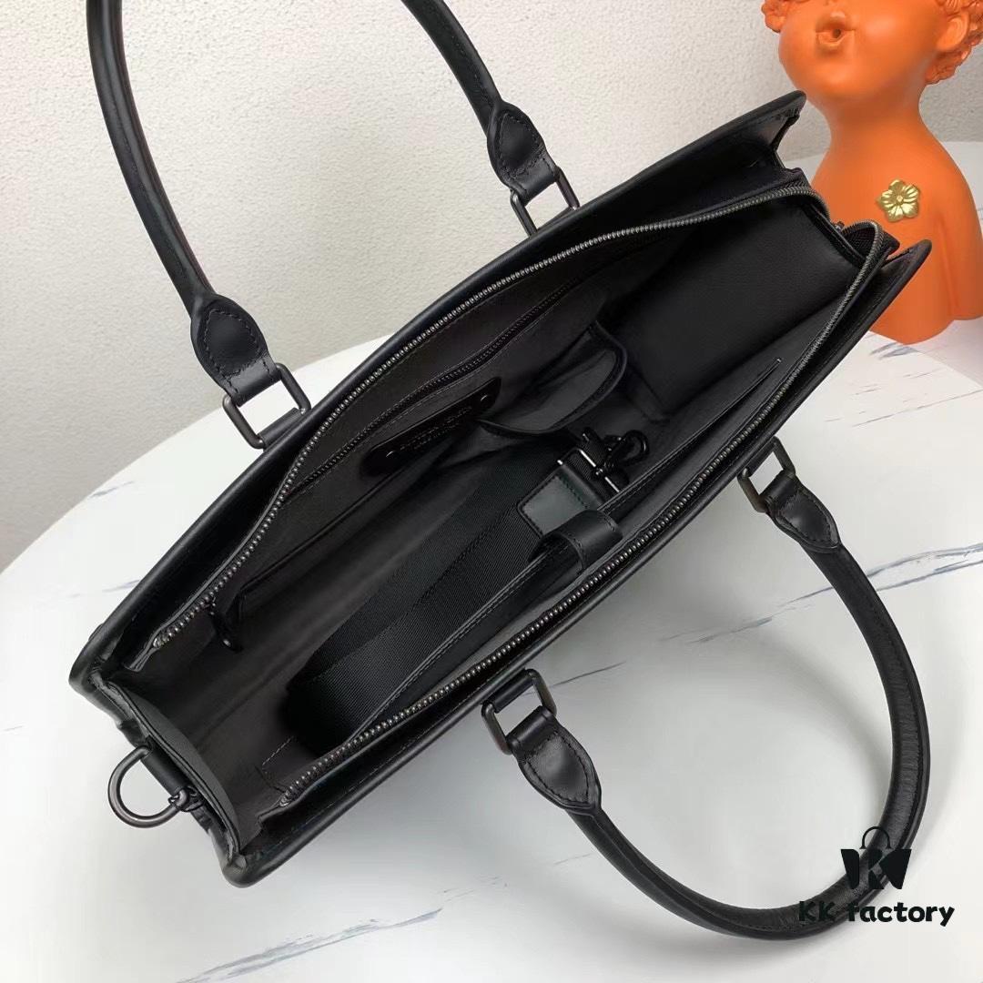 Bottega Veneta Original Men's Briefcase - Handwoven Italian Wax-Cowhide Leather