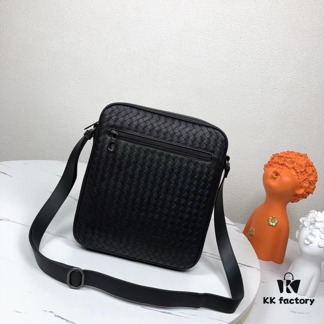 Top-Quality Genuine Wax-Coated Leather Handbag, Original Department Store Specifications, Exquisite Craftsmanship, Unique Design