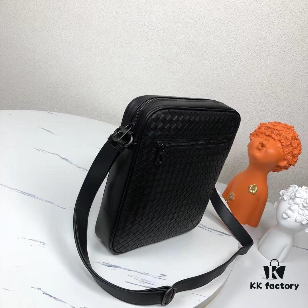 Top-Quality Genuine Wax-Coated Leather Handbag, Original Department Store Specifications, Exquisite Craftsmanship, Unique Design