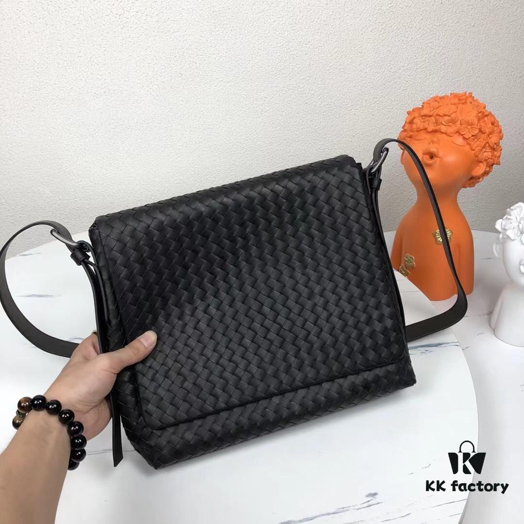 BV Woven Messenger Bag 🌿 Popular New Item