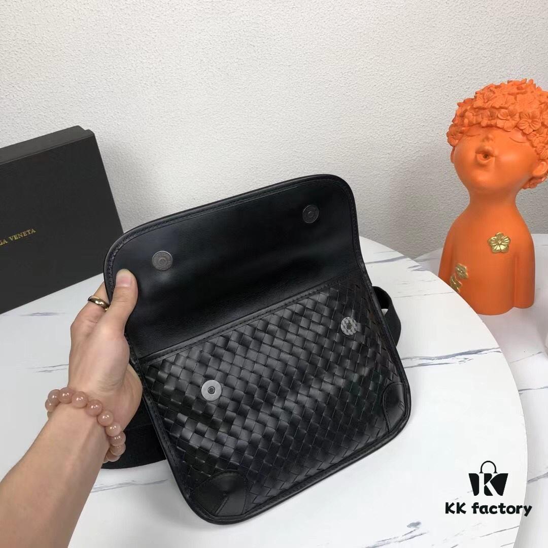 Box Included | BV Top-Quality Official Website Bestseller | Minimalist and Elegant Men's Crossbody Bag / Shoulder Bag | Premium Original Quality, Fashionable and Casual Design