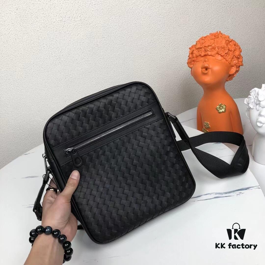 BV Men's Crossbody Messenger Bag in Black - 808L#