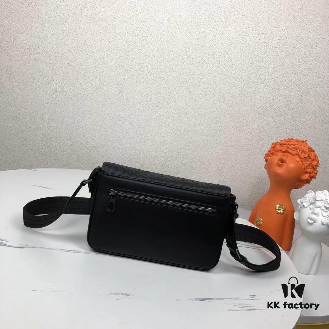 BV Woven Messenger Bag 🌿 Hot New Arrival