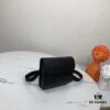 BV Top Official Website Bestseller Minimalist Stylish Men's Small Crossbody Bag / Phone Pouch New Arrival Original Production High-End Quality Fashionable and Casual European and American Designer Masterpiece Perfect Craftsmanship
