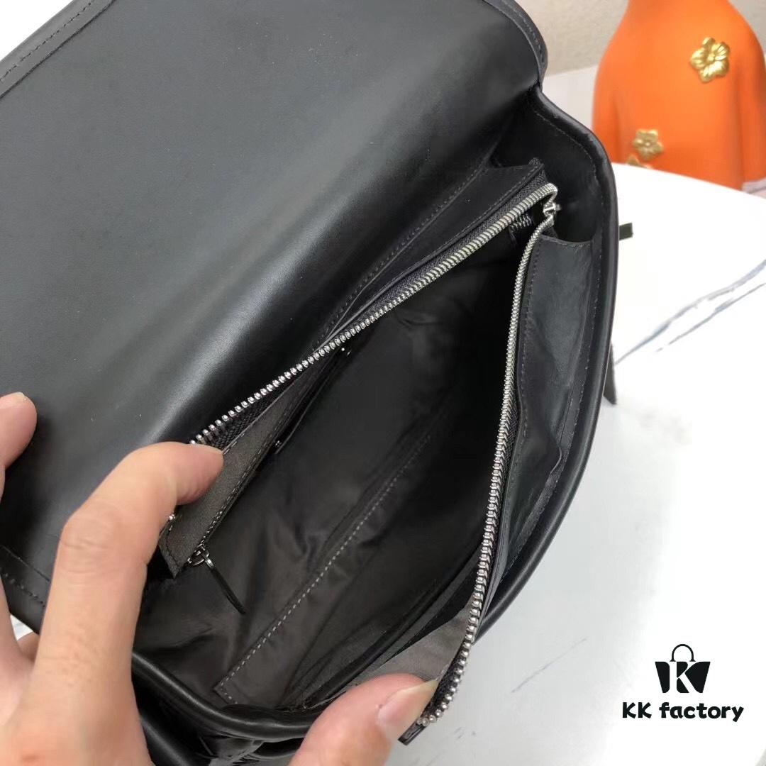 BV Woven Messenger Bag 🌿 New Arrival Bestseller