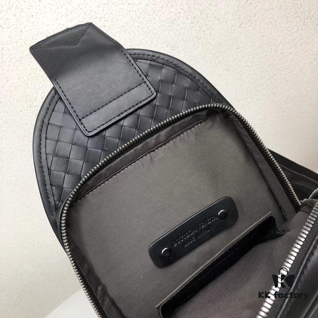 BV Latest Men's Top-Grade Leather Chest Bag, Model 821#, Black