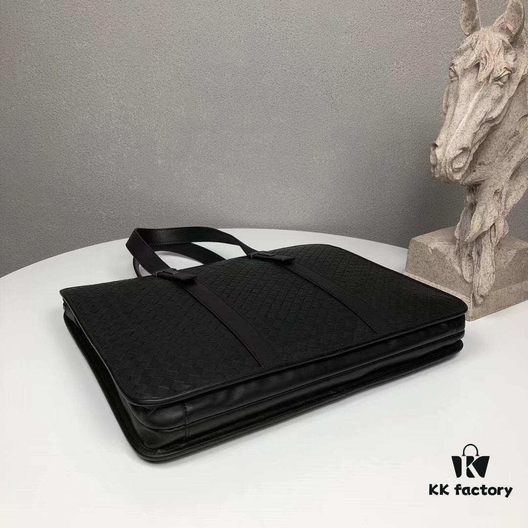 BV Multi-Compartment High-End Genuine Leather Handbag - Top-Quality Wax-Coated Calfskin, Original Cabinet Hardware, Elegant Black Design