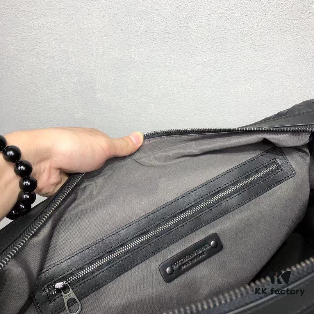 Bottega Veneta New Woven Handbag, Single-Shoulder Crossbody Travel Bag