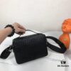 BV - Latest Men's Small Crossbody Bag 😄 Original Quality, Synchronized with Official Website, Made from Top-Grade Waxed Calfskin, Superb Hand Feel, Authentic Store Hardware, Unique Design Style, Perfect in Every Detail, Exquisitely Crafted, Elegant and Sophisticated, High-Quality