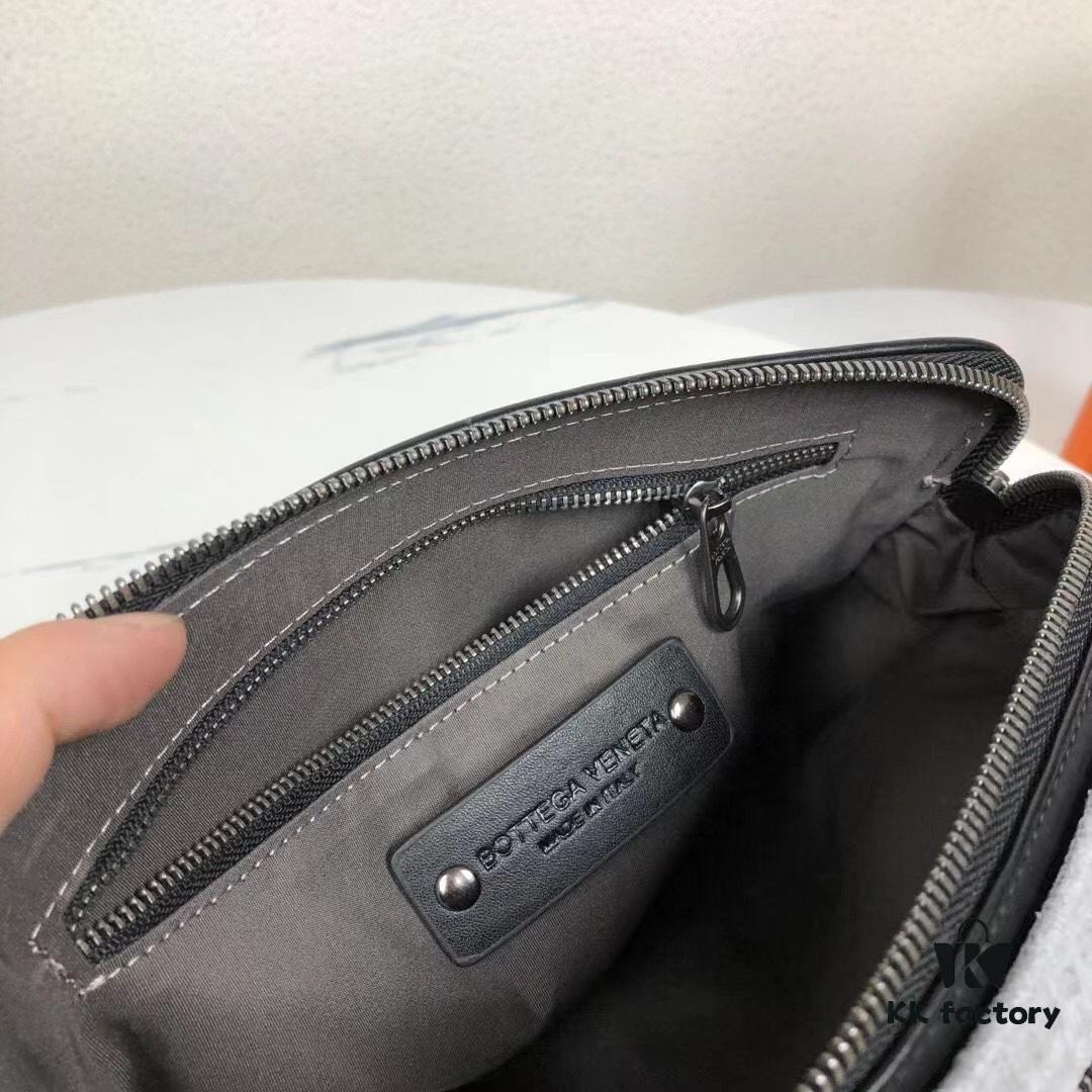 BV - Latest Men's Small Crossbody Bag 😄 Original Quality, Synchronized with Official Website, Made of Top-Grade Waxed Calfskin, Superb Hand Feel, Authentic Store Hardware, Unique Design Style, Perfect in Every Detail, Exquisite Craftsmanship, Elegant and Sophisticated, High Quality 😱 Model: 809-1#, Dimensions: 25-17-8cm