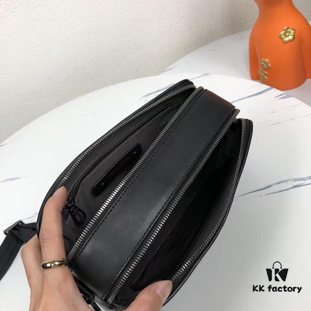 BV - Latest Men's Small Crossbody Bag 😄 Original Quality, Website Synchronized, Top-Grade Waxed Calfskin Leather, Superb Hand Feel, Authentic Store Hardware, Unique Design Style, Perfect Craftsmanship, Elegant and Sophisticated, High-Quality