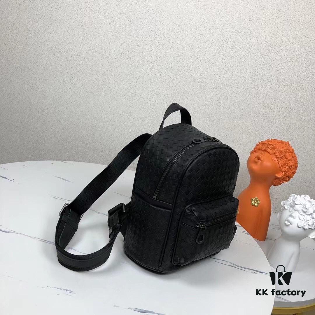 BV Latest Men's Backpack 🎒 Original Quality, Top-Grade Waxed Calfskin Leather, Elegant Design, Premium Craftsmanship