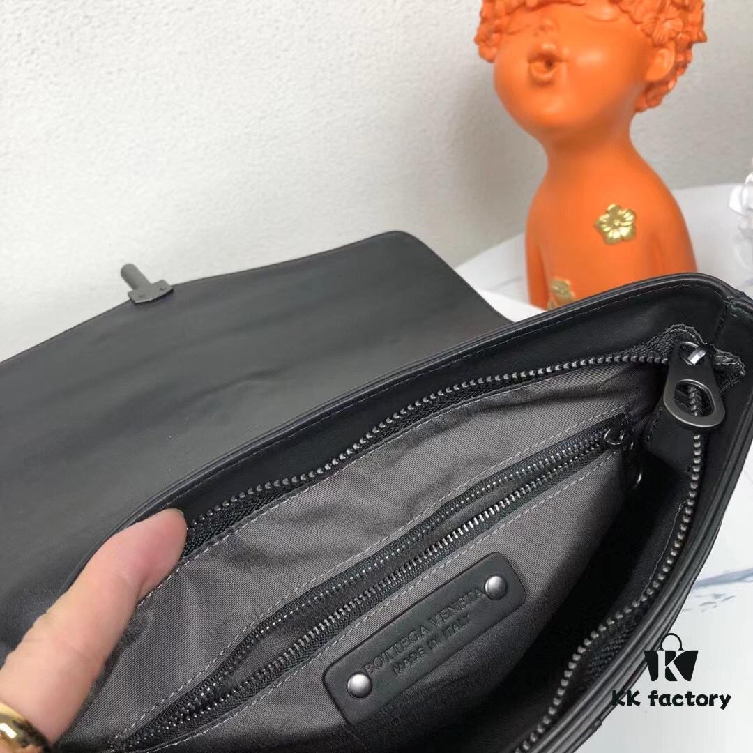 BV Original Quality, Cabinet Synchronized, Top-Grade Waxed Calfskin Handbag with Unique Design