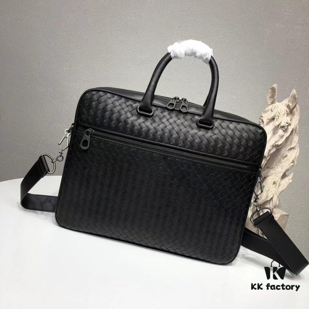 Bv Men's Business Briefcase - Handcrafted Waxed Leather Messenger Bag for Stylish, Mature Gentlemen