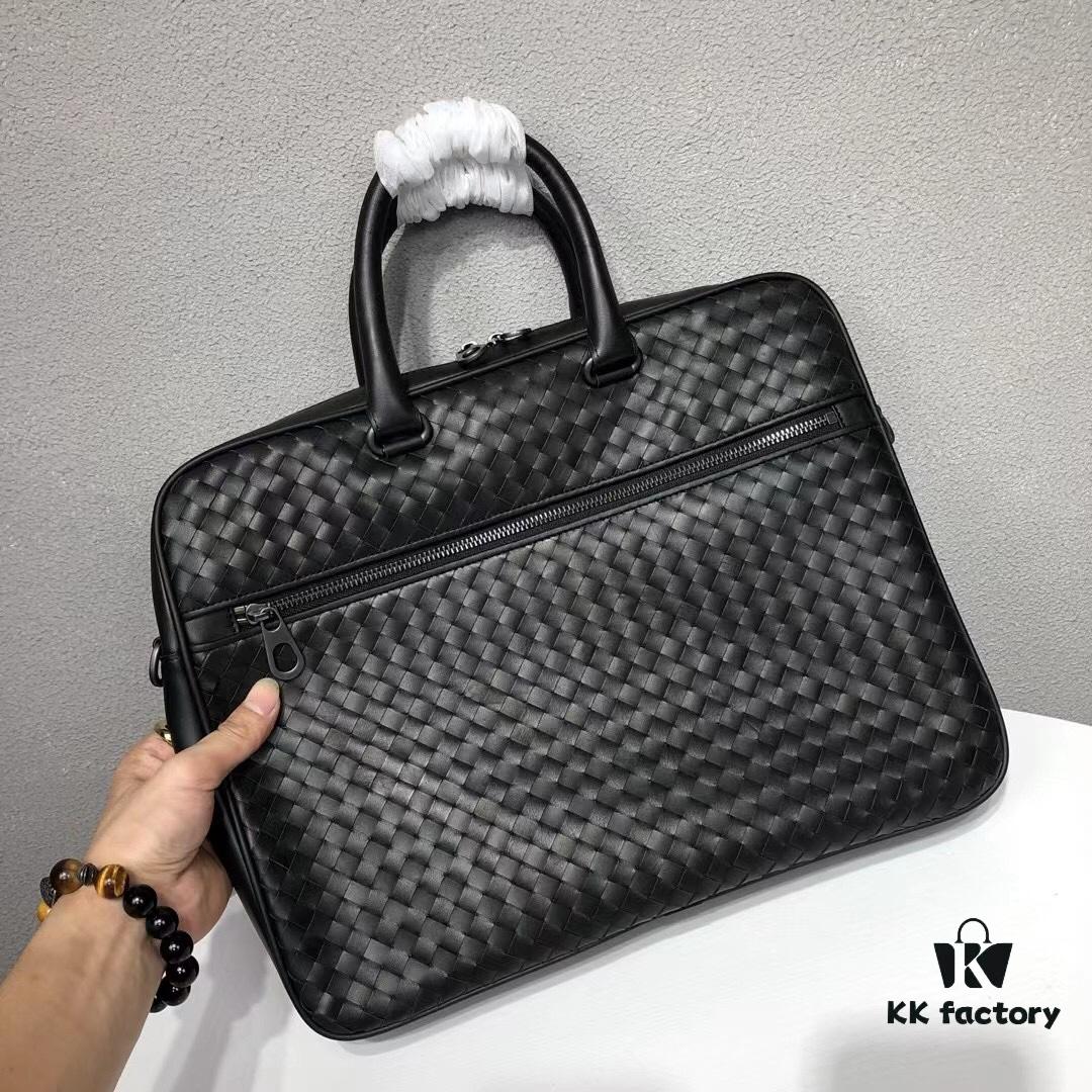 Bv Men's Business Briefcase - Handcrafted Waxed Leather Messenger Bag for Stylish, Mature Gentlemen