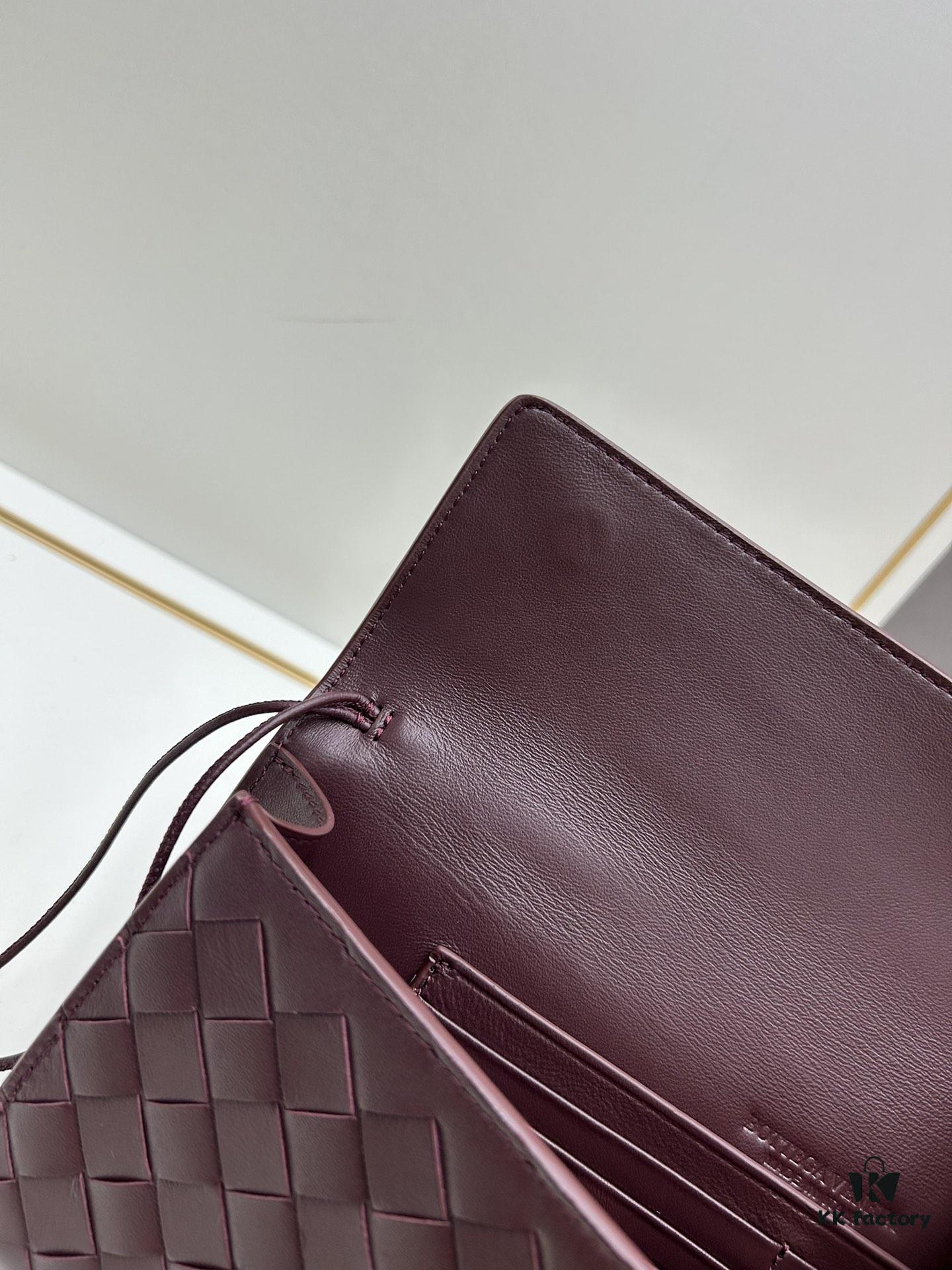 BV Andiamo Evening Clutch, Absolutely Enamored — Stunning Beauty with Strong Presence