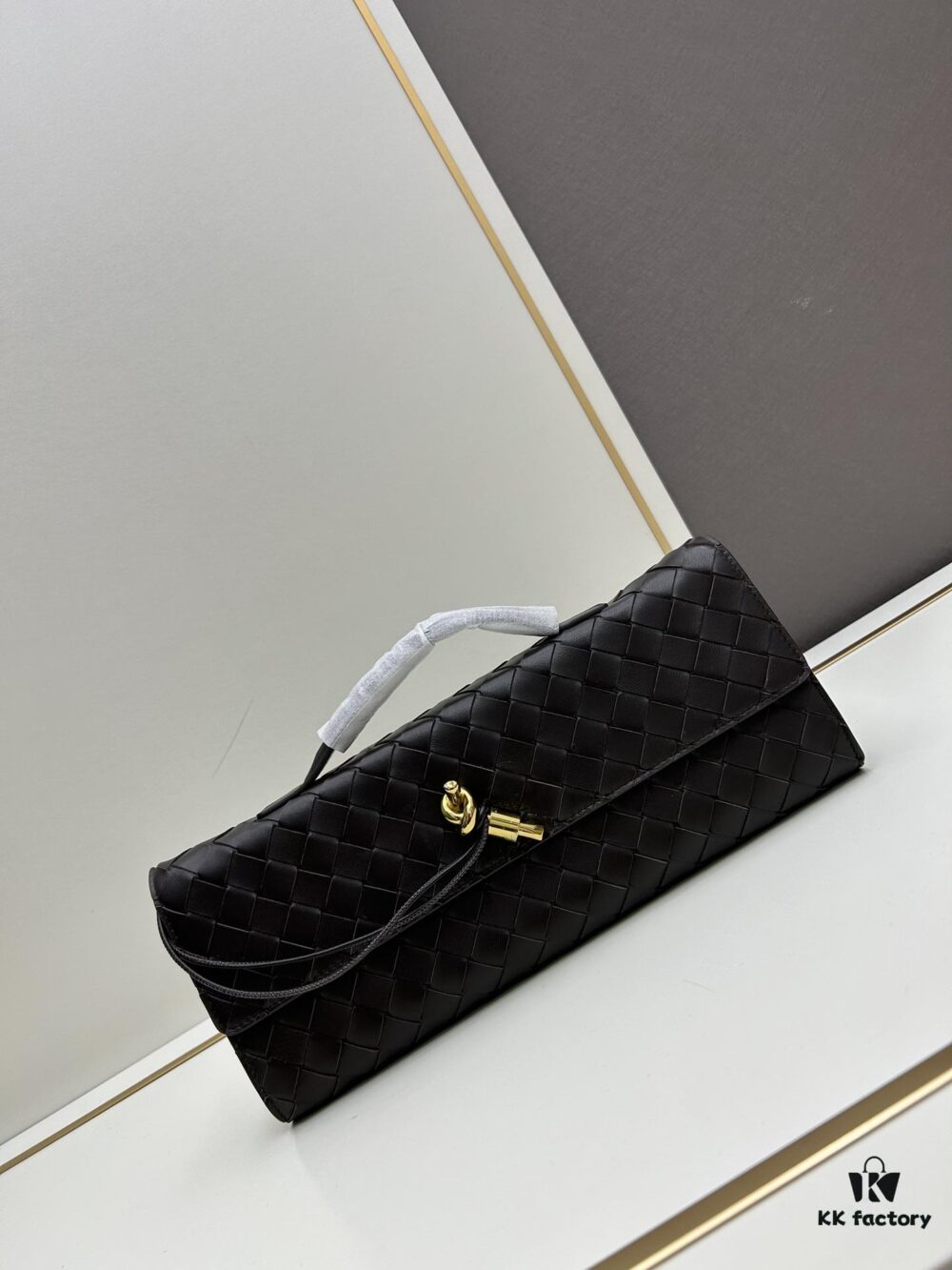 BV Andiamo Evening Clutch, Absolutely Enamored Again～ Stunningly Beautiful, Full of Presence