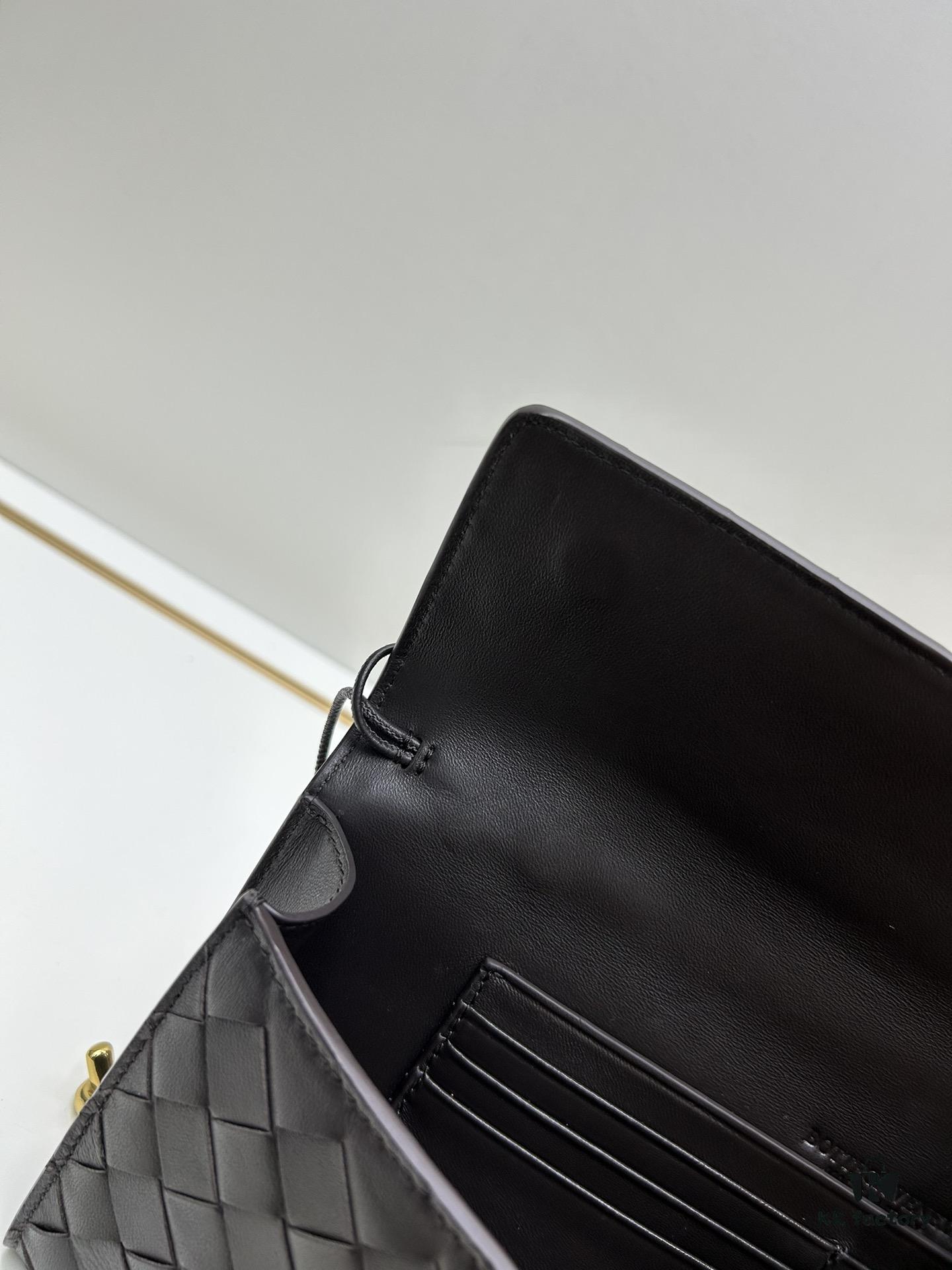 BV Andiamo Evening Clutch, Absolutely Enamored Again～ Stunningly Beautiful, Full of Presence