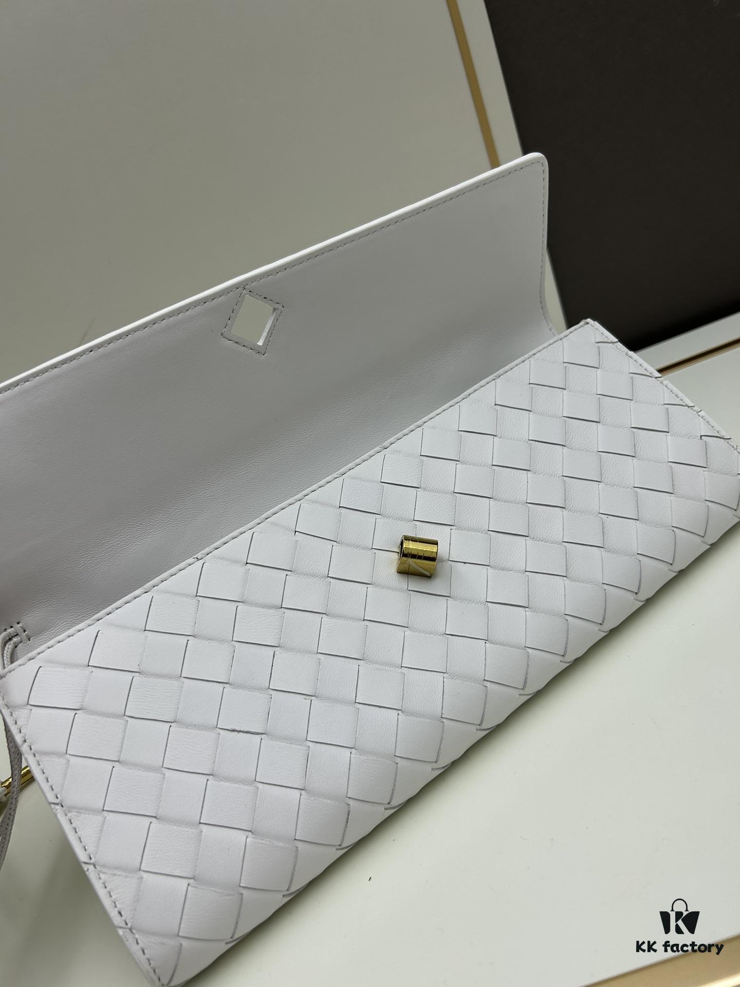 BV Andiamo Evening Clutch in Lotus Pink