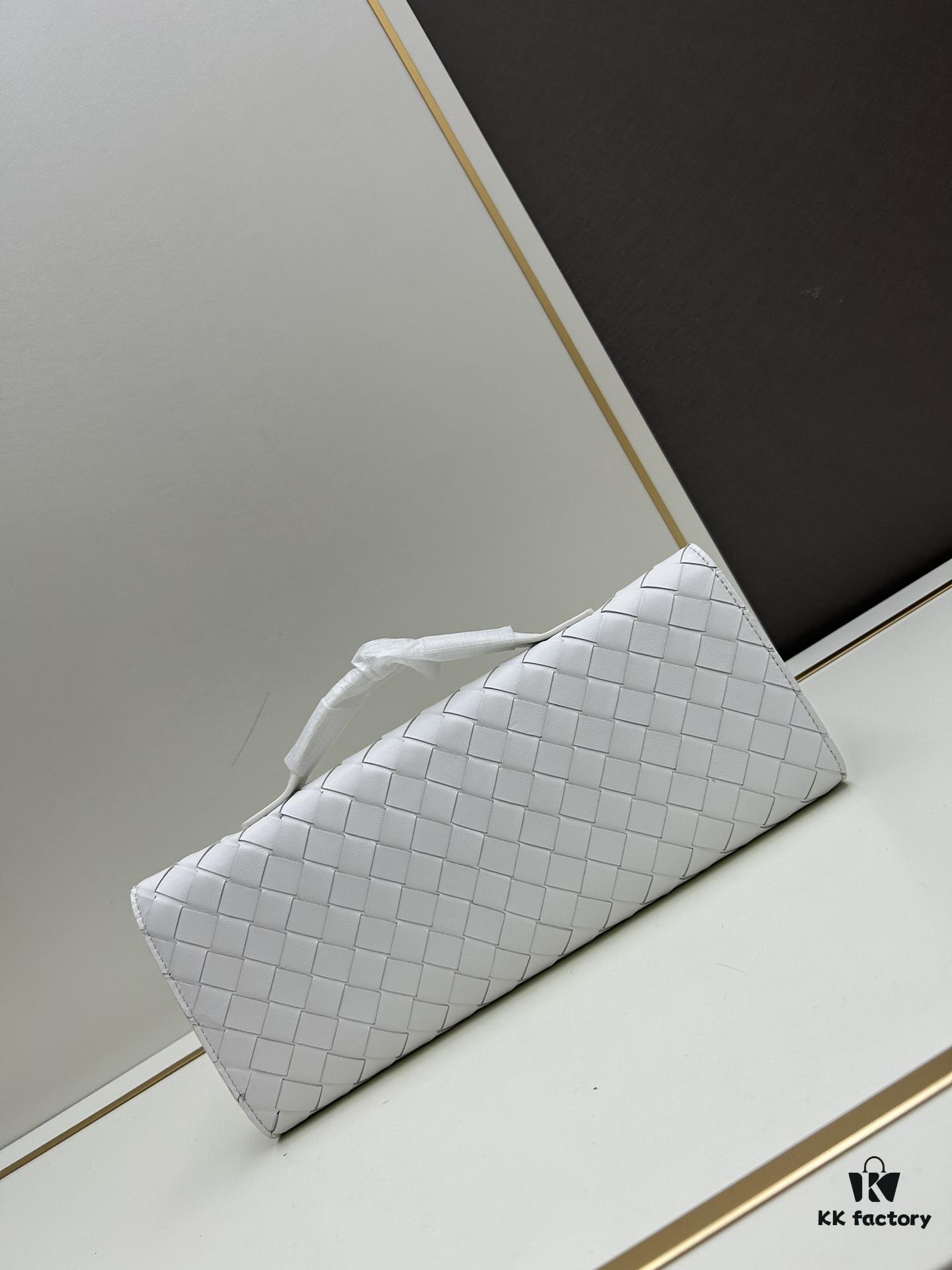 BV Andiamo Evening Clutch in Lotus Pink