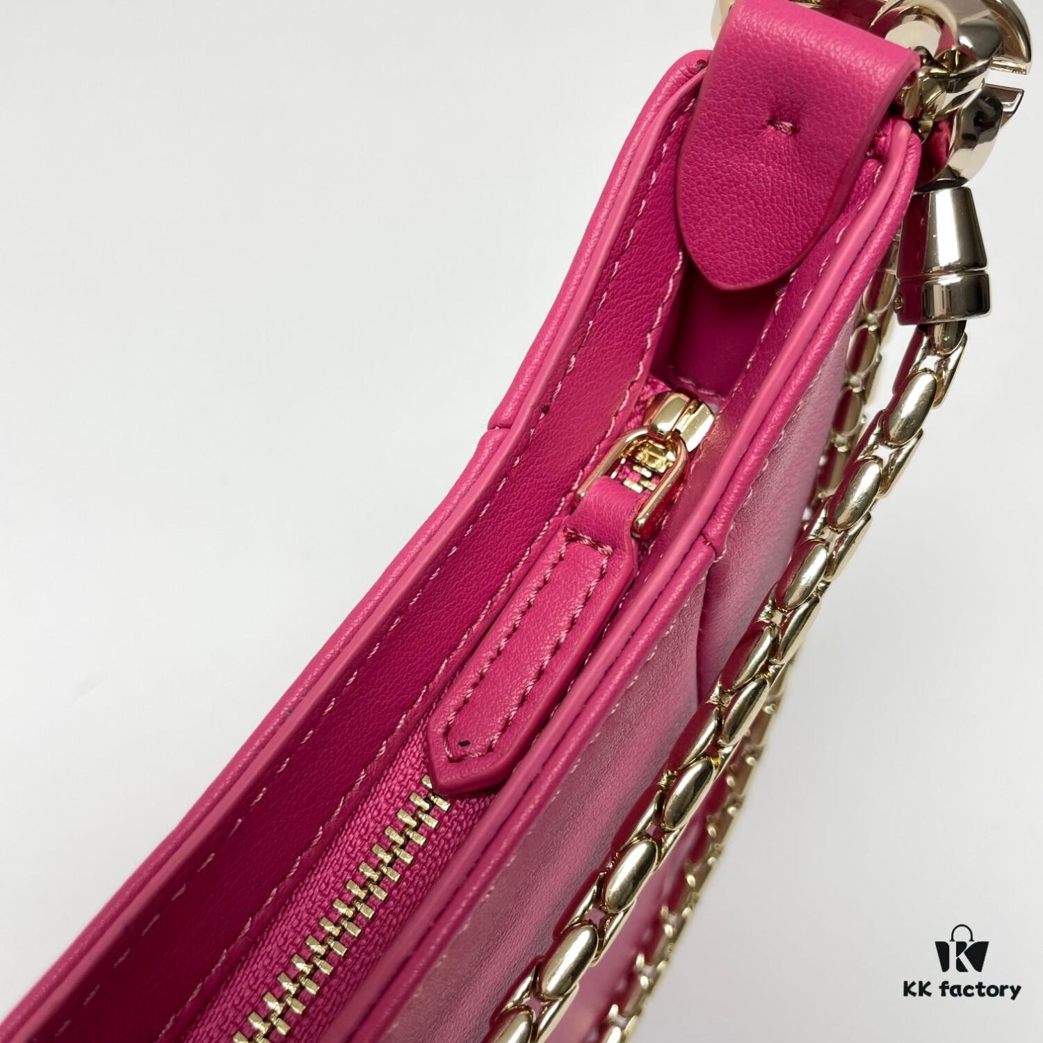 BVLGARI SERPENTI BAIA Small Shoulder Bag in Silvered Textured Calfskin with Snake-Head Clasp