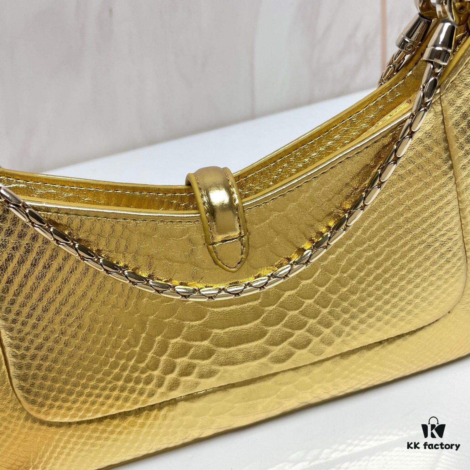 BVLGARI SERPENTI BAIA Small Shoulder Bag in Silver-Textured Calfskin with Snake Head Magnetic Clasp