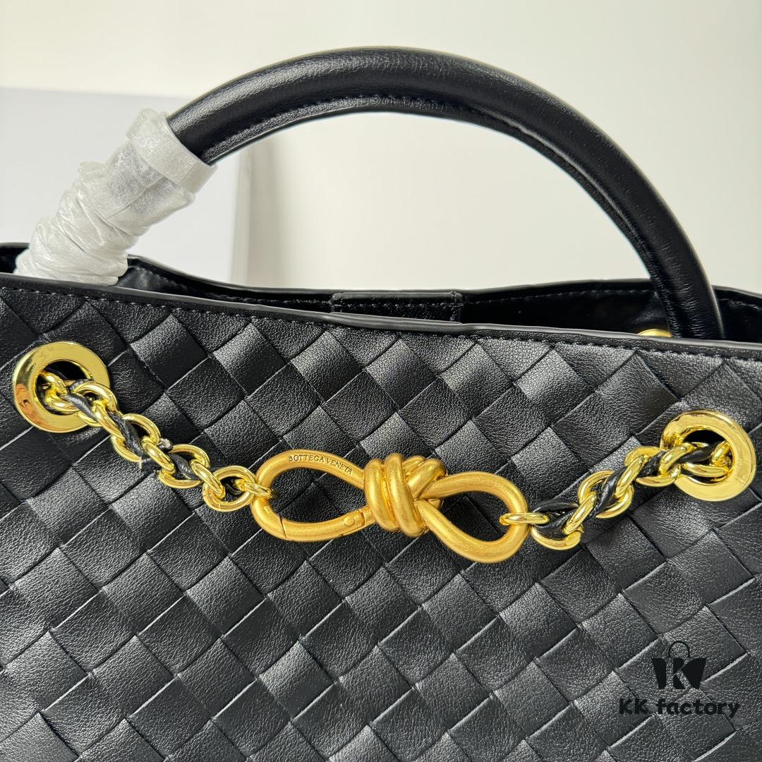 BV | New Arrival Metallic Chain Andiamo Classic Handbag