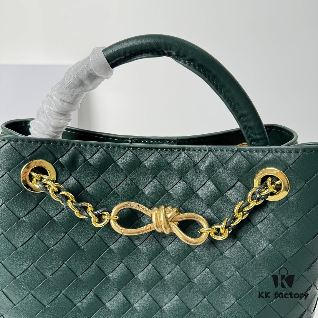 BV | New Arrival Metallic Chain Andiamo Classic Handbag