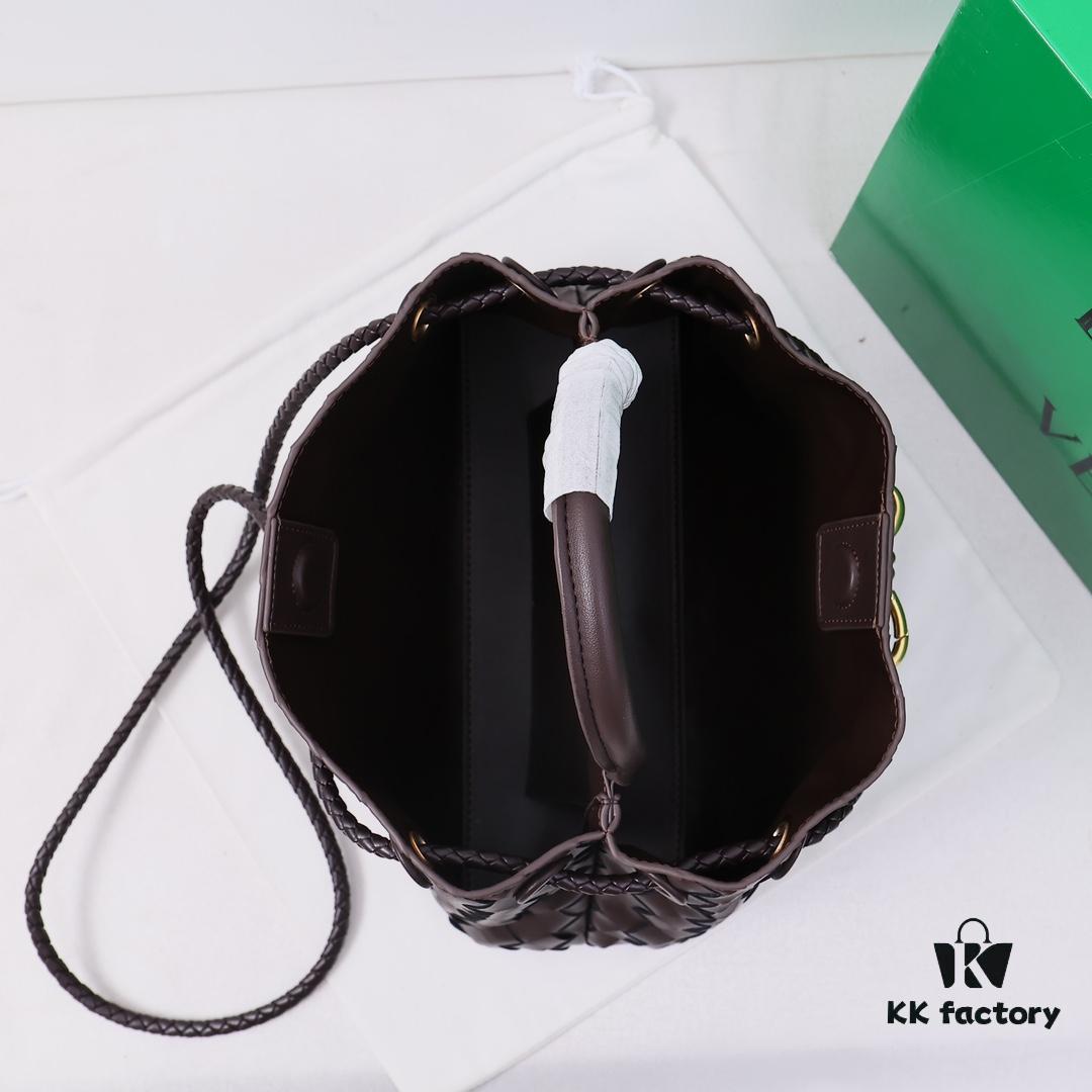 BV | Small E/W Andiamo Horizontal Design S23 Pre-Fall