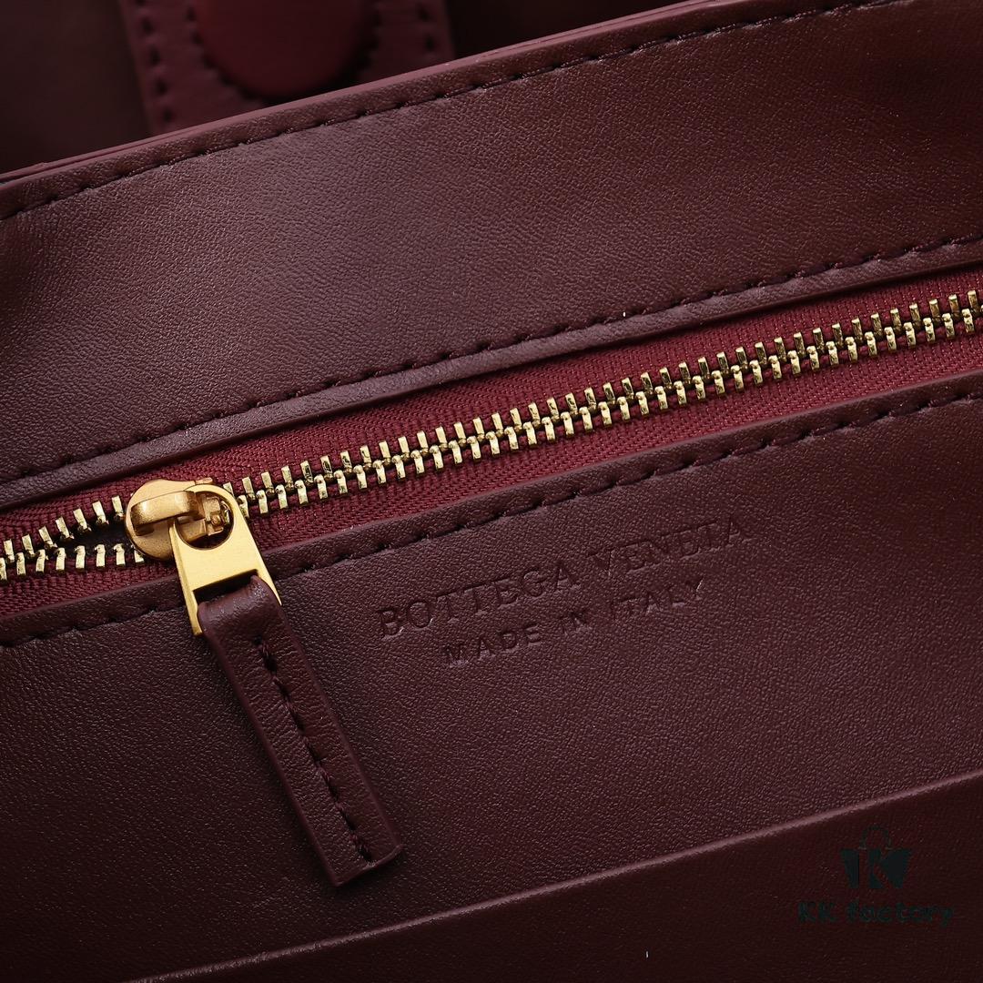 BV | Small E/W Andiamo Horizontal Design S23 Pre-Fall