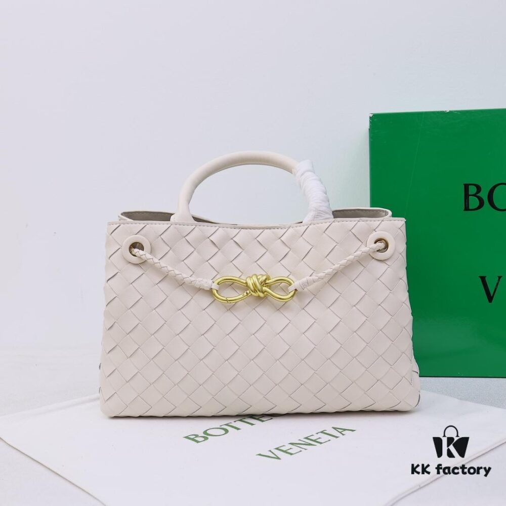 BV Small E/W Andiamo Horizontal Edition S23 Pre-Fall Andiamo Design Woven Style Silhouette for Dynamic Craftsmanship