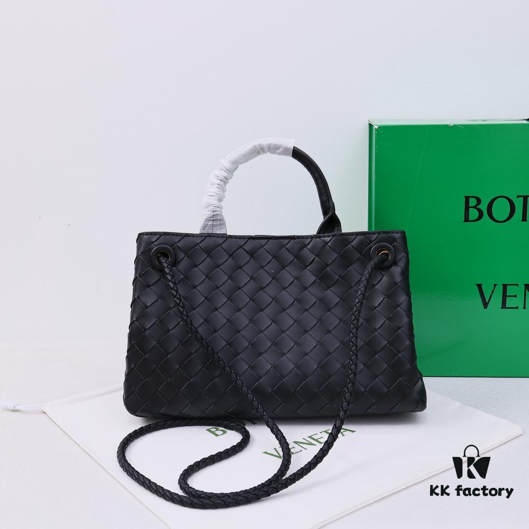 BV | Small E/W Andiamo Horizontal Edition S23 Pre-Fall Andiamo Design Woven Style Silhouette Dynamic Craftsmanship Horizontal Edition with Refined Touch Unique Style More Suitable for Underarm Carry, Casual and Commuting Versatile