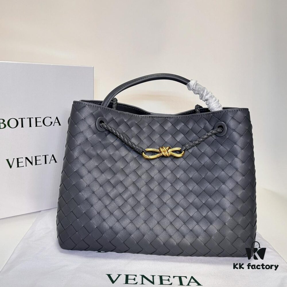 BV | 23 NEW Andiamo Large Bag