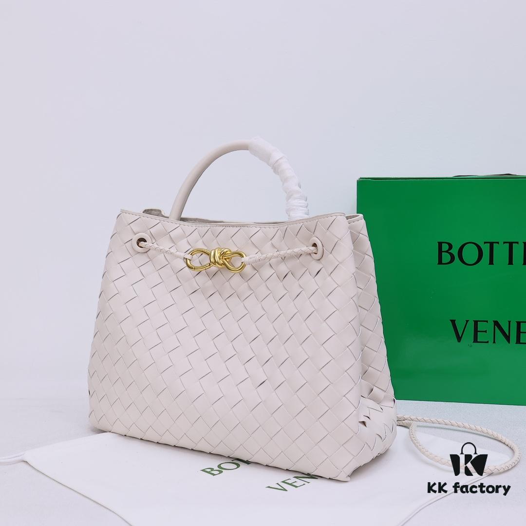 BV | 23 NEW Andiamo Large Bag