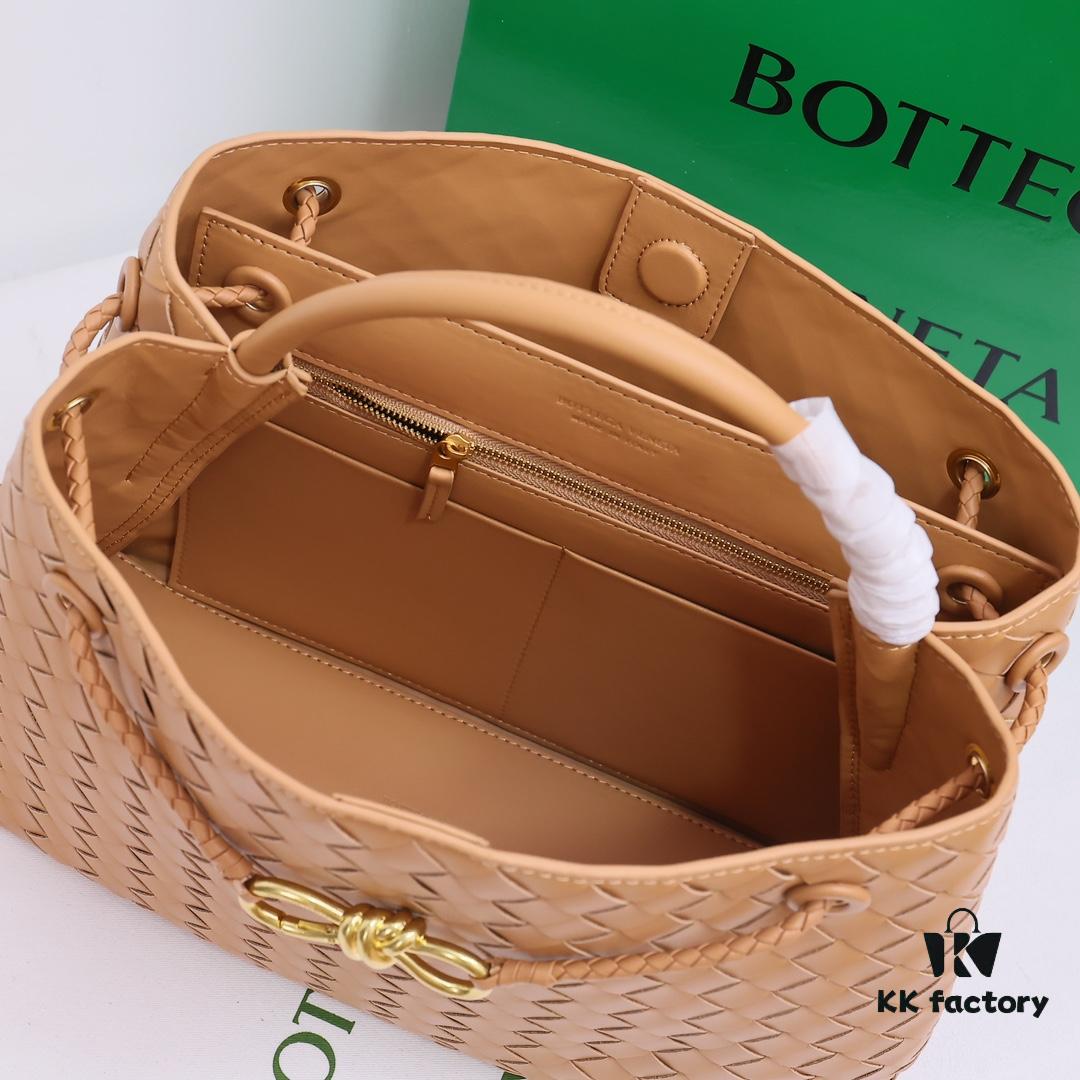 BV | 23 NEW Andiamo Large Bag