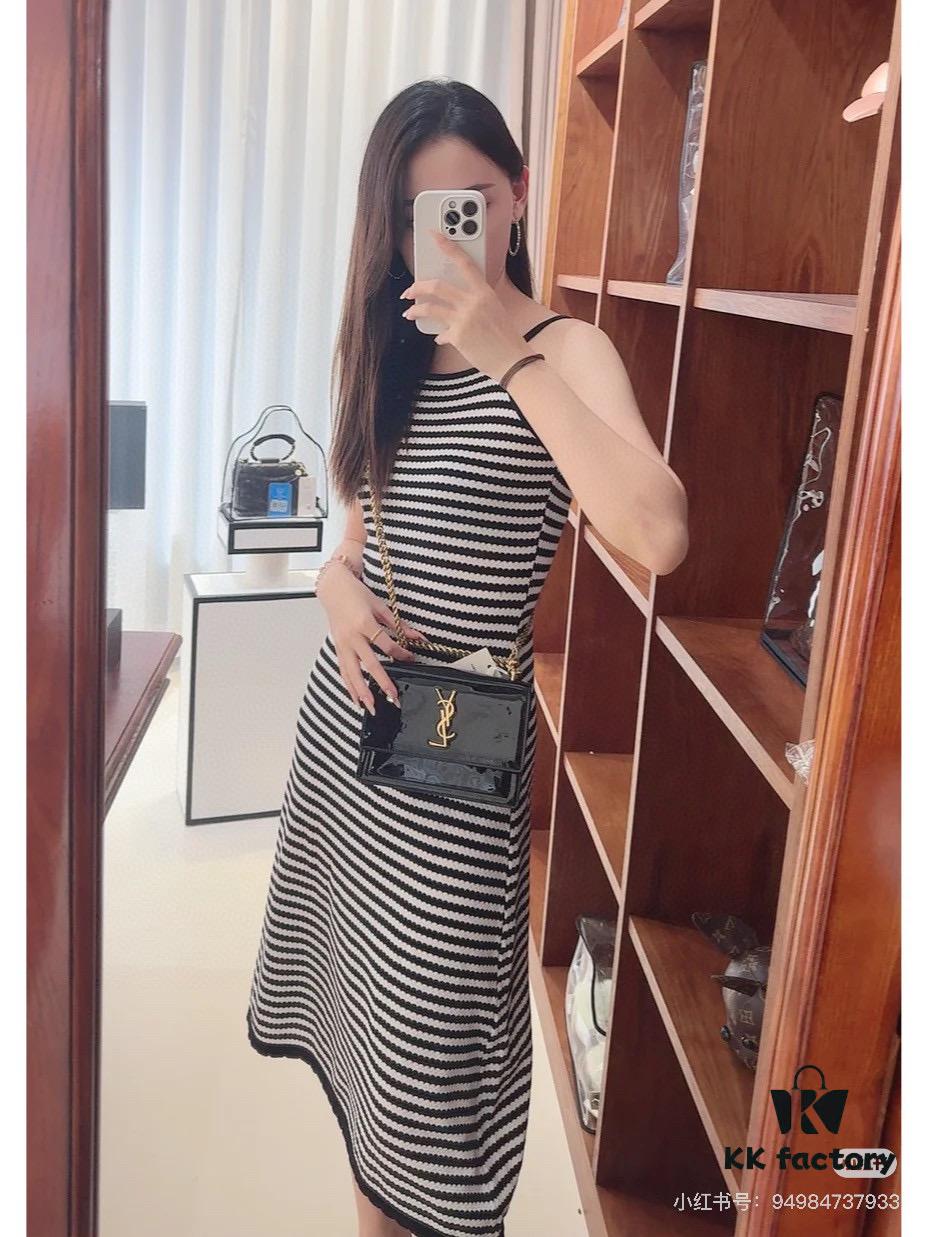 YSL Sunset Bag ✨ Genuine Leather with Chain Strap, Classic Accordion Design, Elegant Black and Gold Finish